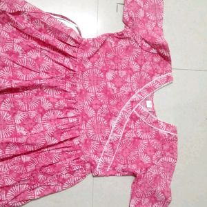 Sale 🥳🥳🥳🥳 Short. Kurti/Top