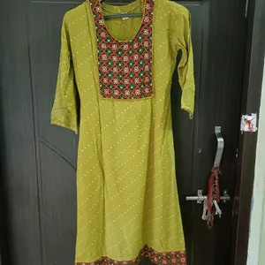 Kurti Embroidery Lime Green