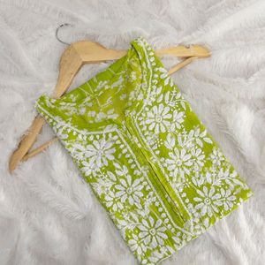 Lucknowi Chikankari Kurti