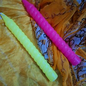 2 Large Spiral Candles With 5 Hankies As Freebies