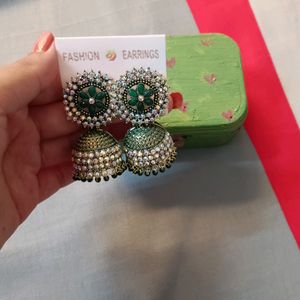 Traditional Earrings With Cute Box