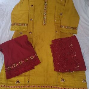 Beautiful Yellow Suit With Organza Dupatta