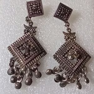 Oxidized Studs