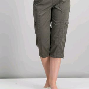 Super Chic Olive Green Cargo Capri