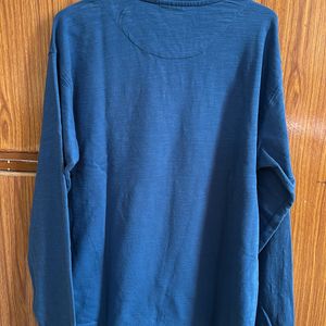 Round Neck Sweatshirt