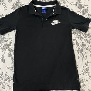 Nike Pique Tshirt M(6-8 Yrs)