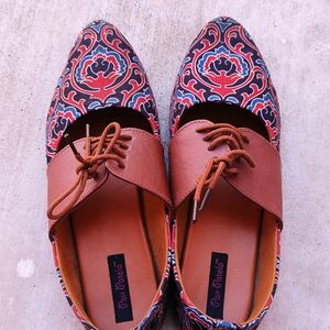 Handmade Ajrakh Bellies From Pair Patola