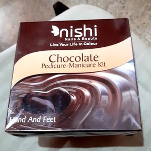 Nishi CHOCOLATE PEDICURE - MANICURE KIT