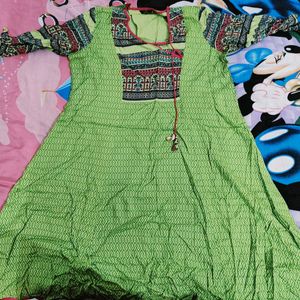 Green Kurti