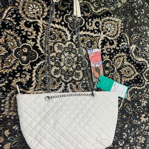 CAPRESE White Colour Bag