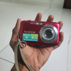 FUJIFILM JV200 Digital Camera