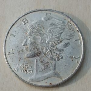 Liberty One Ounce Coin 999 Fine Silver