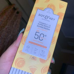 Dot & Key Sunscreen 80gms