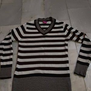 Semi Woollen Top