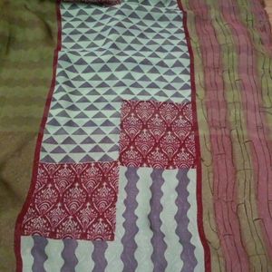 Printed Saree With Embroidery Less