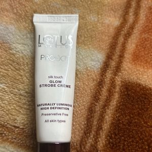 Lotus Strobe Cream