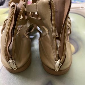 Women glider sandals