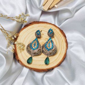 TokaBella Blue Peacock Shape Earrings Pack Of 1