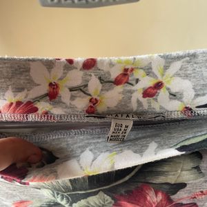 ZARA FLORAL SKIRT