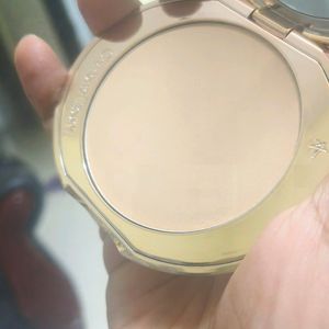 Charlotte Tilbury Compact - Shade No 2 Medium