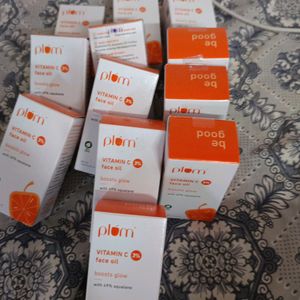 BRAND NEW SEALED PLUM VITAMIN C FACIAL OIL