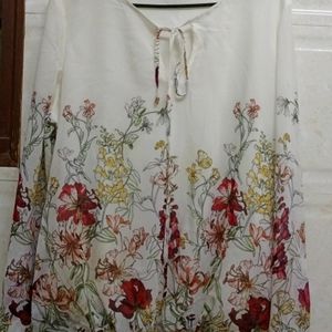 Beautiful Floral Print Blouson Top For Women's