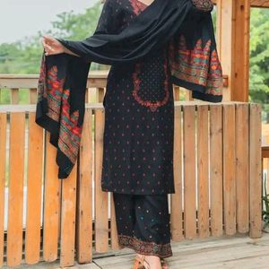 Winter Safaa  Suit Collection