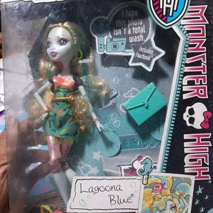 MONSTER HIGH DOLL LAGOONA