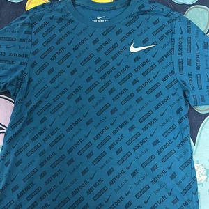 Nike Tee