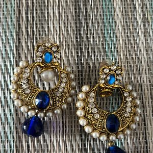 Set of Earrings