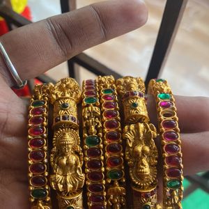 Bangles 2/4 Size