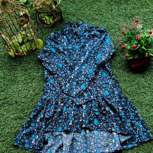 Blue Floral Printed Collared High-low Flared Tunic