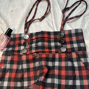 🚨Checkered Dungaree ! Size S