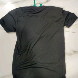 Black Tshirt Like New