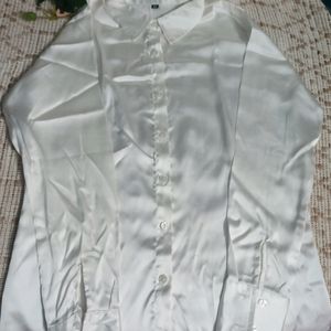 It's Royale White Formal shirts