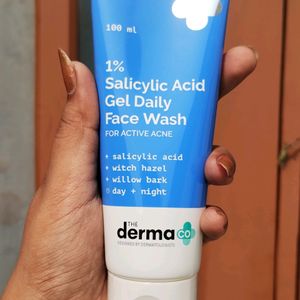 The Derma Co.1% Salicylic Acid Gel Face Wash 100ml