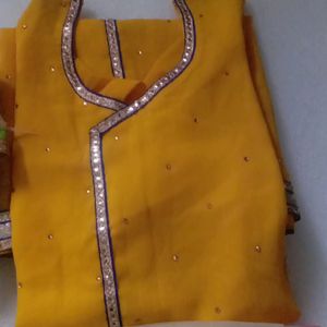 Combo Of Yellow Kurta And 1 Dupattas