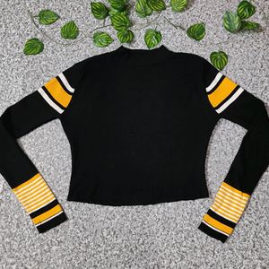 Korean Black Crop Highneck