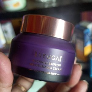 Ayuga Kashmiri Saffron Moisturizing Cream