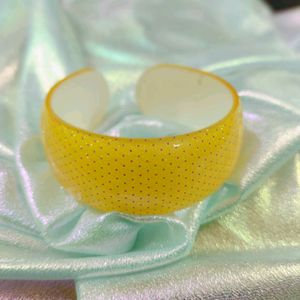 Beautiful Yellow Shimmer Bracelet