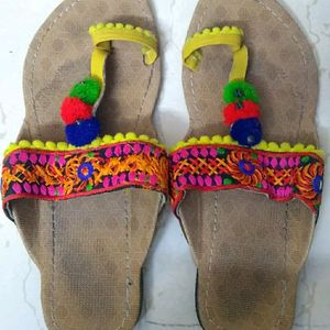 Kolhapuri style chappal