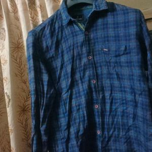 Dailyuse cotton shirt almost 1 time used