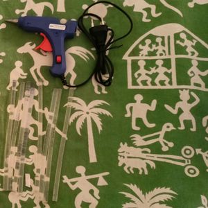 Hot Glue Gun With  Set Of 8 Gluesticks