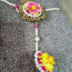 Haldi Bridal Floral Jewellery Set