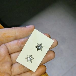 Star Shape Buds Earrings