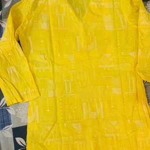 Yellow Women’s Insert Pocket Kurta