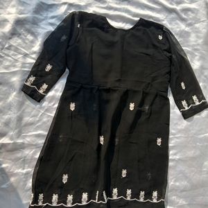 Chikankari Kurti/ Tonic