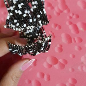 Bracelet In Black And White Pearls