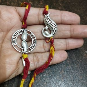 Beautiful Unique Rakhi For Your Brothers & Bhabhi