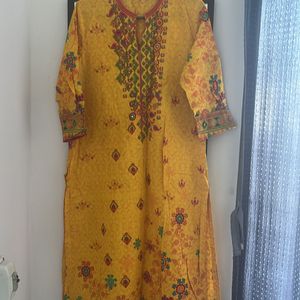 A Nice Decent Kurti